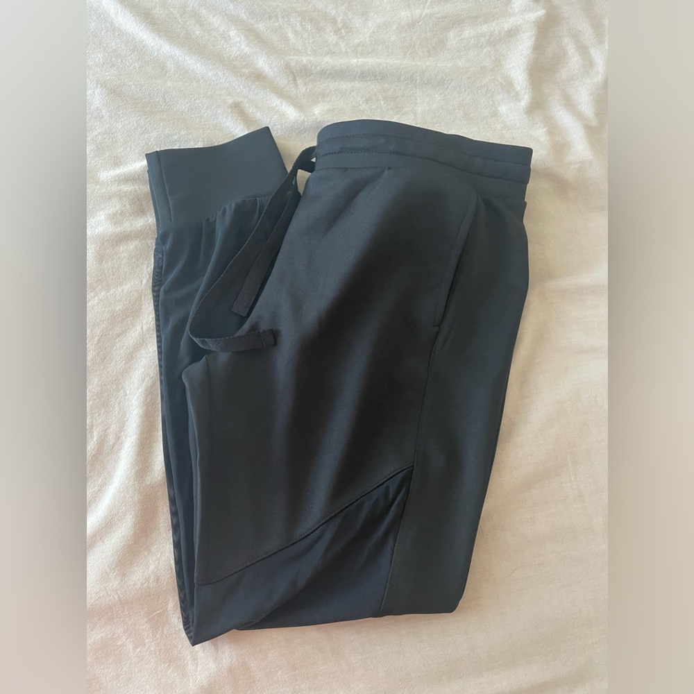 Fabletics Rocha mesh joggers. - Picture 2 of 5